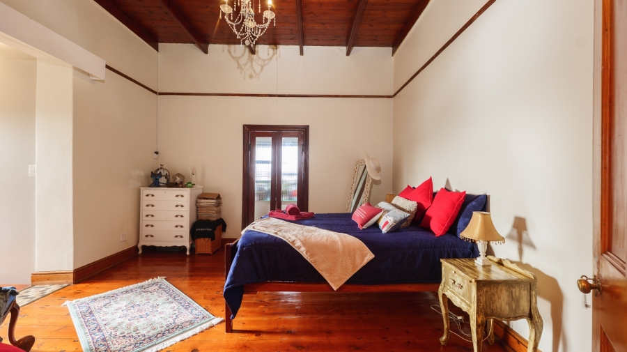 5 Bedroom Property for Sale in Bredasdorp Western Cape